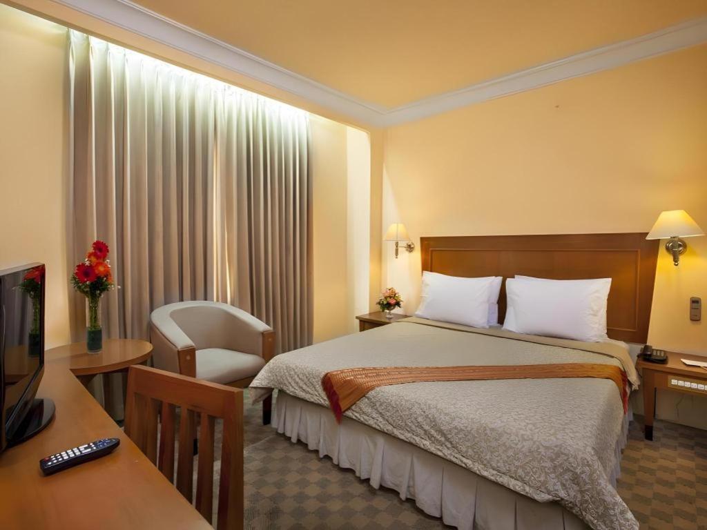 Nalendra Hotel Bandung Exterior foto