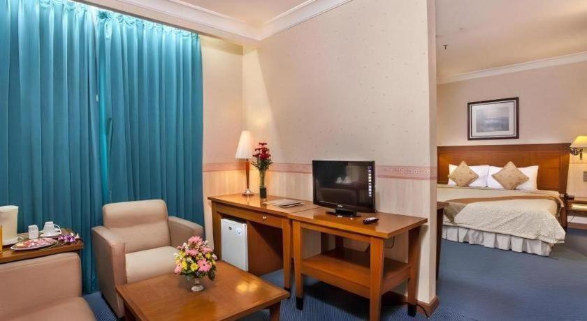 Nalendra Hotel Bandung Exterior foto